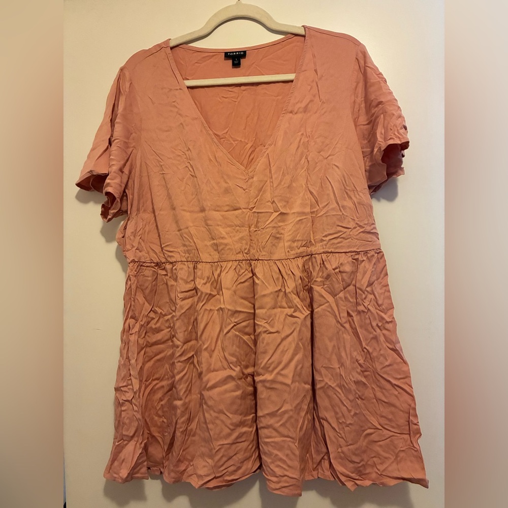 Torrid Women’s V-Neck Short Sleeve Peplum Top - Dusty Pink